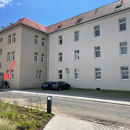 13 Orange Wood Mit Verschiedenen Schlafmoeglichkeiten Apartment Amberg